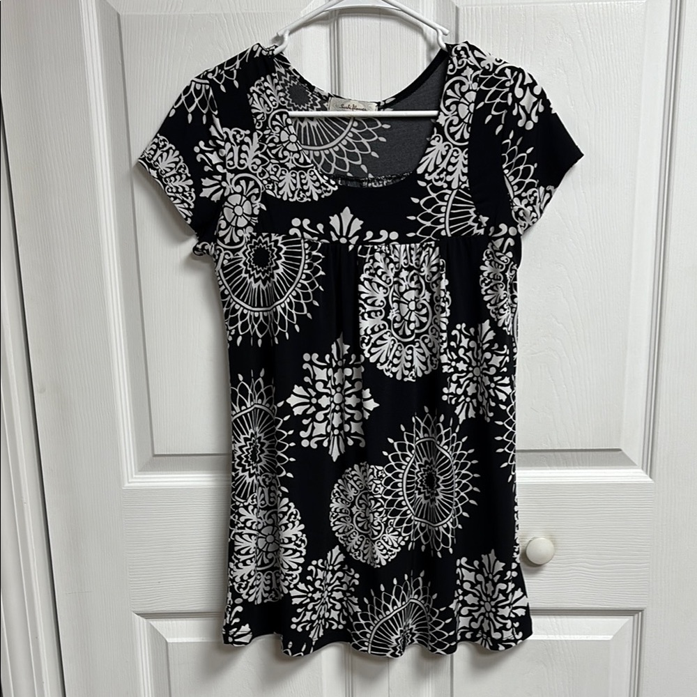 Black and White Women's Top